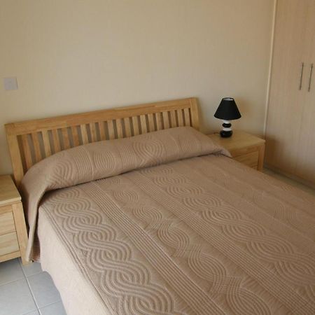Kronos Holiday Apartments Paralimni Habitación foto