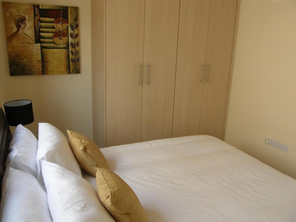 Kronos Holiday Apartments Paralimni Habitación foto